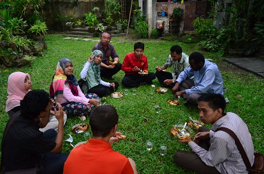 Students from Santa Clara University’s Jesuit School of Theology on their three-week immersion in Islam last January