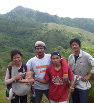 Rui, Lan and Top with a native of Caohangan and her child