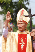 Cosme Hoang Van Dat, SJ is ordained a bishop and is installed as the ninth Bishop of the Diocese of Bac Ninh, Vietnam