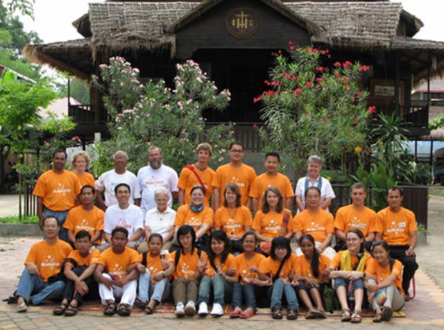 Participants of the MAGiS08 Experiment in Siem Reap