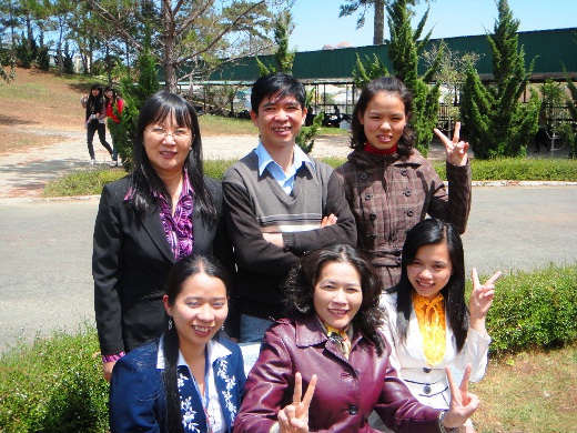 MS Candidates on campus