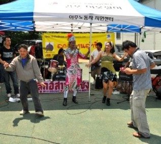 Thai band performing