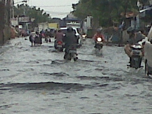 This picture of a road in Kapuk was taken as the team travelled to deliver supplies. 