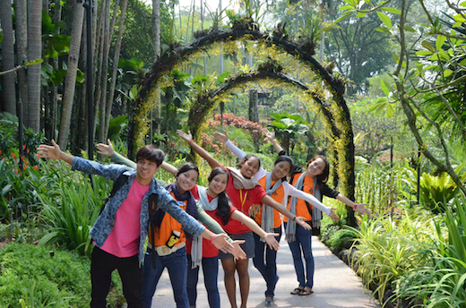 Battambang Arrupe Tahen dance troupe at the Botanic Gardens