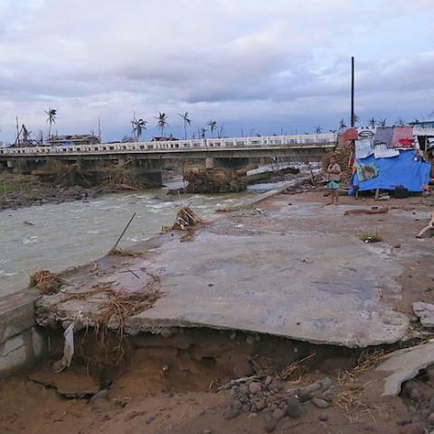 Infrastructure damage in Tacloban (Nov 16)