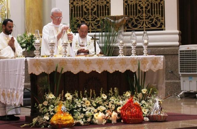 JCAP President Fr Mark Raper SJ with AIR Rector Fr Renato Repole SJ and AIR resident Deacon Anthony Prathapraj Chandrakumar SJ at the Silver Jubilee Thanksgiving Mass