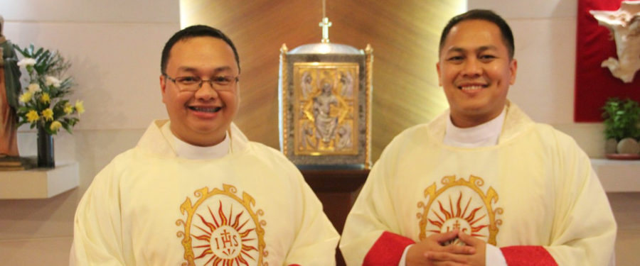 Two new Jesuit priests in the Philippines