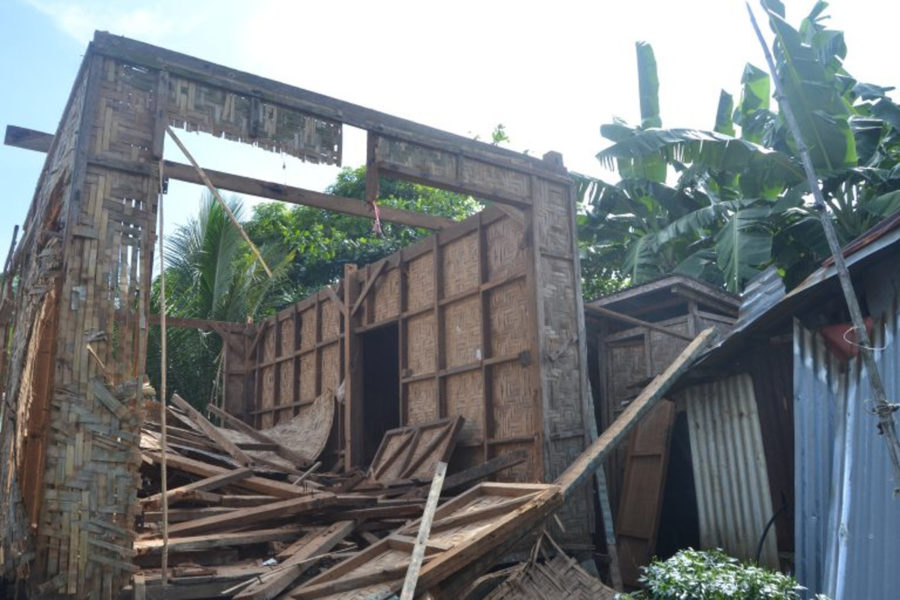 Disassembling temporary shelters, a crucial element in safe relocation to new houses