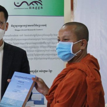 Magga Jesuit Research Center publishes Khmer translation of the Oxford Dictionary of Philosophy