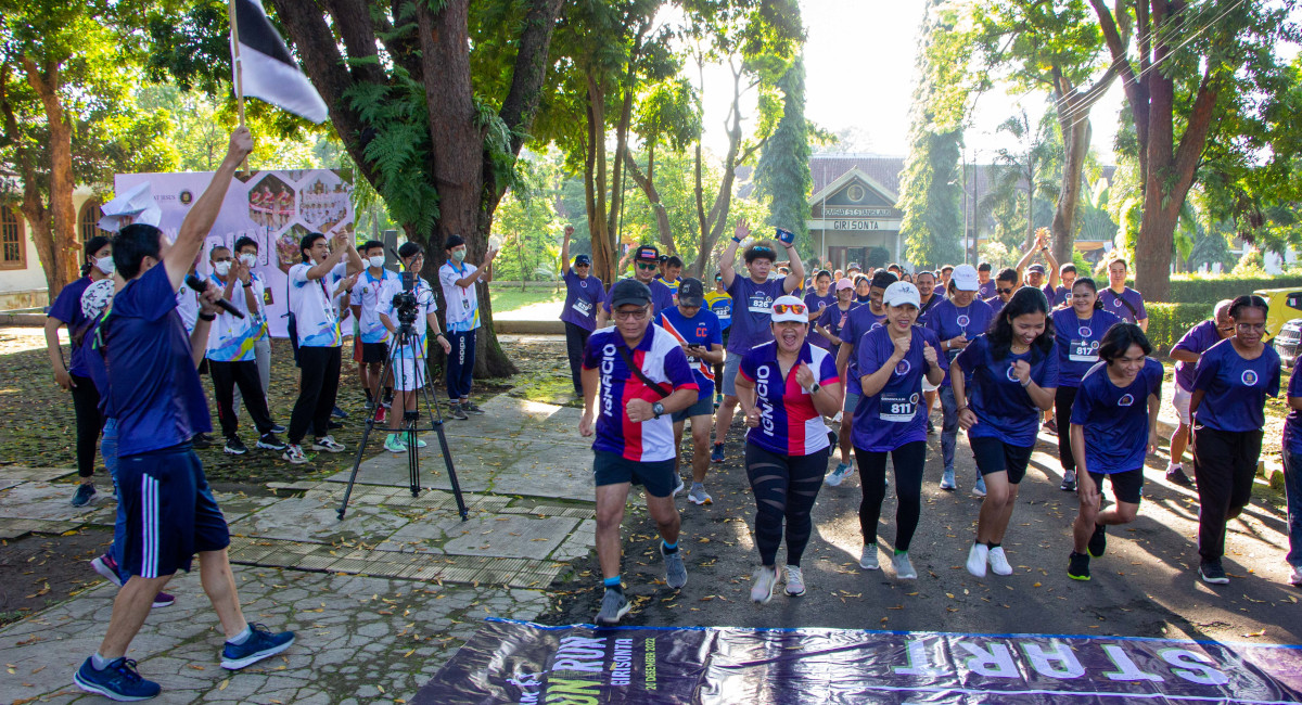 Celebrating Cardinal Darmaatmadja’s birthday with a run for vocations