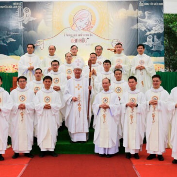 Fifteen Vietnamese Jesuits ordained to the priesthood