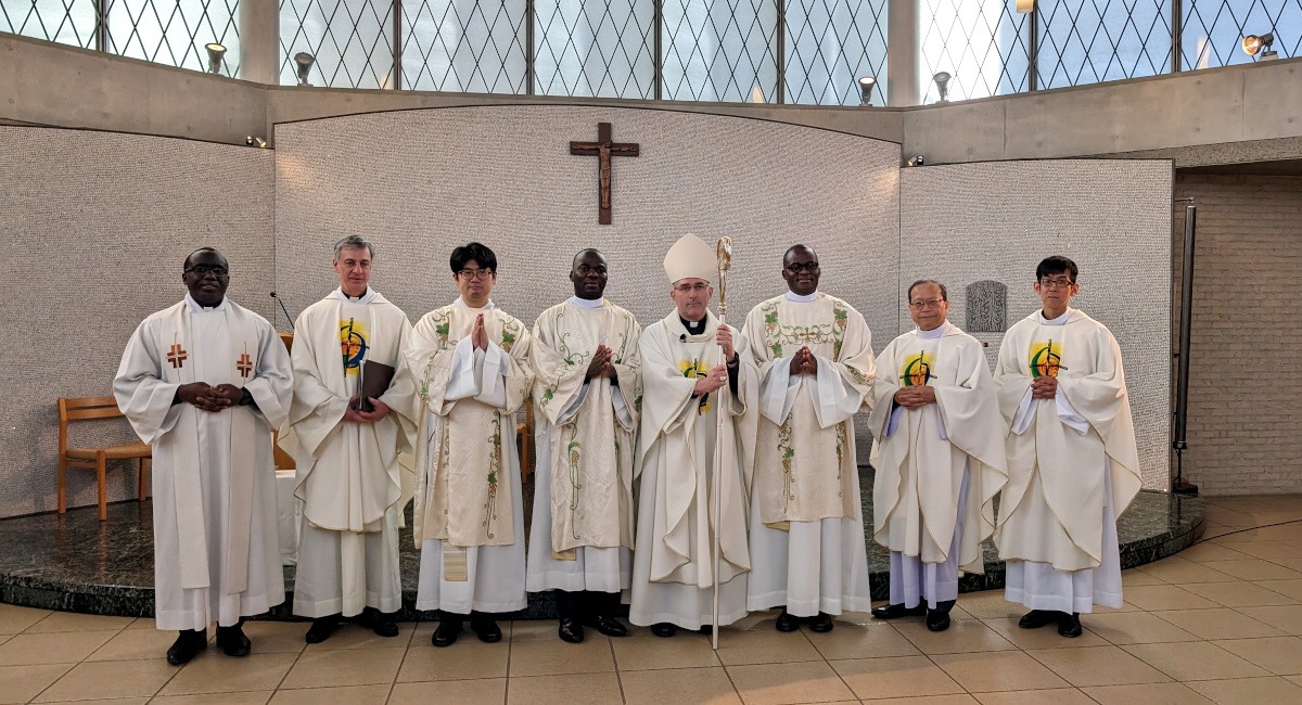 New deacons ordained in Tokyo
