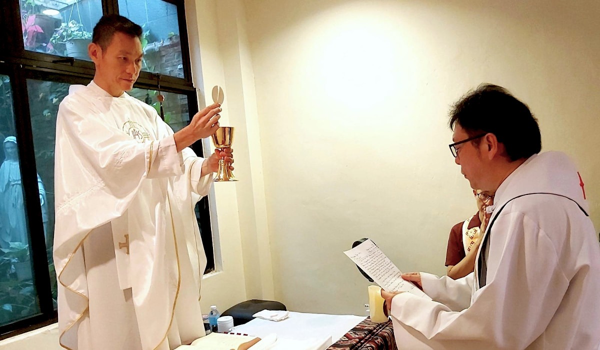 Small, simple, profound: Final Vows of Fr Joseph Ng SJ